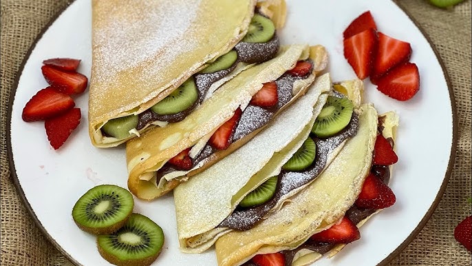 Crepe with fruits